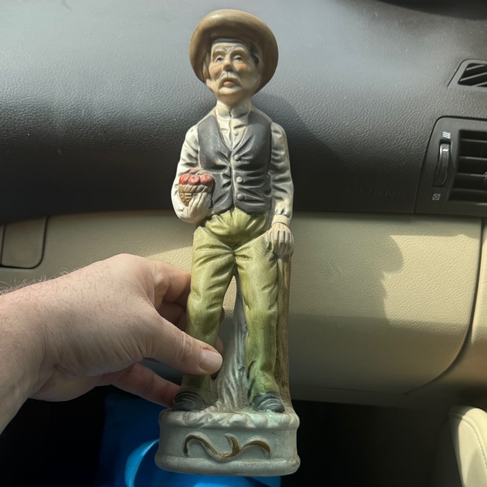 12” Vintage 1990s Ceramic HOMCO Old Man with Apples Home Decor Figurine